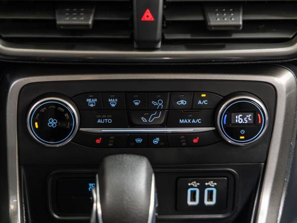 Ford EcoSport II Рестайлинг с пробегом 2018 года, цена 1 378 000 рублей, 102710 км, внедорожник, Автокод Объявления