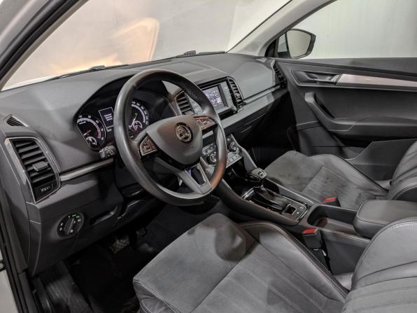 Skoda Karoq I с пробегом 2020 года, цена 2 460 000 рублей, 56926 км, внедорожник, Автокод Объявления
