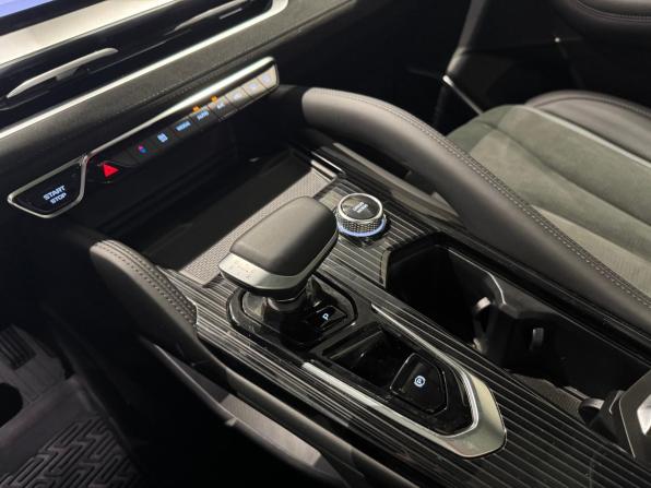 Geely Monjaro I с пробегом 2025 года, цена 3 920 000 рублей, 10500 км, внедорожник, Автокод Объявления