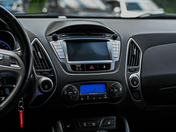 Hyundai ix35 I Рестайлинг с пробегом 2013 года, цена 1 170 000 рублей, 187704 км, внедорожник, Автокод Объявления