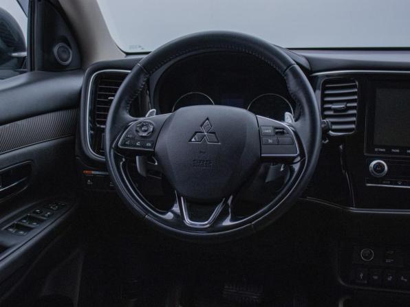 Mitsubishi Outlander III Рестайлинг 3 с пробегом 2020 года, цена 2 995 000 рублей, 65999 км, внедорожник, Автокод Объявления