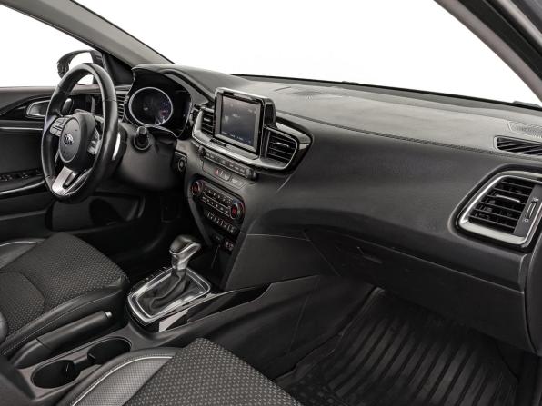 Kia Ceed III с пробегом 2019 года, цена 1 550 000 рублей, 108871 км, универсал, Автокод Объявления