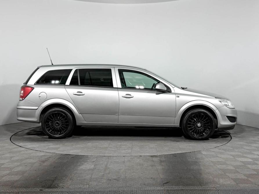 Opel Astra H Рестайлинг Санкт-Петербург  - изображение 4