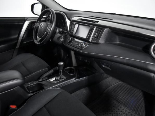 Toyota RAV4 IV (XA40) Рестайлинг с пробегом 2017 года, цена 1 940 000 рублей, 128982 км, внедорожник, Автокод Объявления
