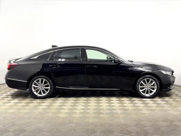 Honda Accord X Рестайлинг с пробегом 2022 года, цена 2 729 900 рублей, 48288 км, седан, Автокод Объявления