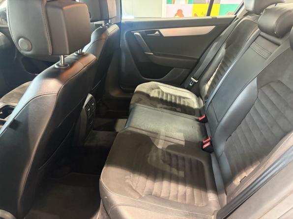 Volkswagen Passat B7 с пробегом 2014 года, цена 1 449 000 рублей, 117965 км, седан, Автокод Объявления