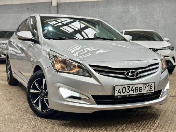 Hyundai Solaris I Рестайлинг с пробегом 2015 года, цена 940 000 рублей, 176160 км, седан, Автокод Объявления