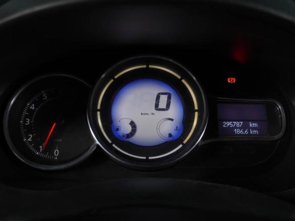 Renault Fluence I Рестайлинг с пробегом 2013 года, цена 609 000 рублей, 295787 км, седан, Автокод Объявления