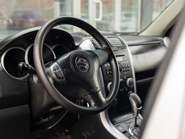 Suzuki Grand Vitara II Рестайлинг с пробегом 2010 года, цена 1 050 000 рублей, 196495 км, внедорожник, Автокод Объявления