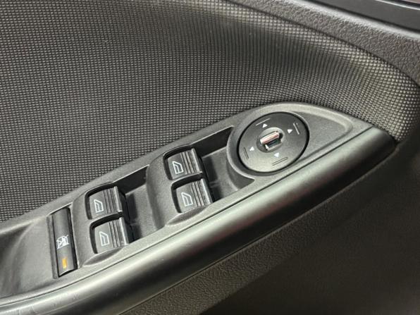 Ford Focus III с пробегом 2012 года, цена 750 000 рублей, 220545 км, седан, Автокод Объявления