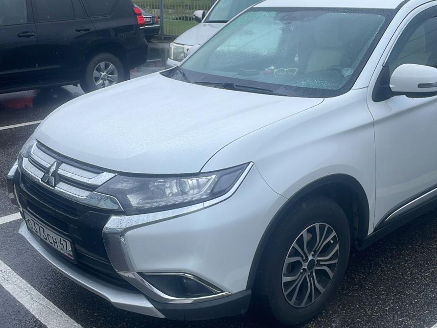Mitsubishi Outlander III Рестайлинг 2 Санкт-Петербург  - изображение 1