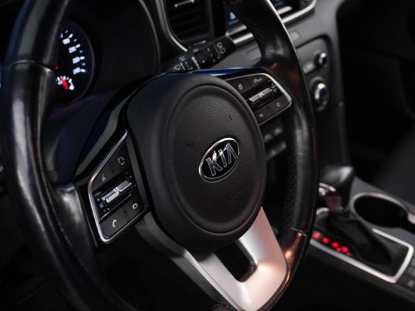Kia Sportage IV Рестайлинг с пробегом 2020 года, цена 2 499 046 рублей, 48933 км, внедорожник, Автокод Объявления