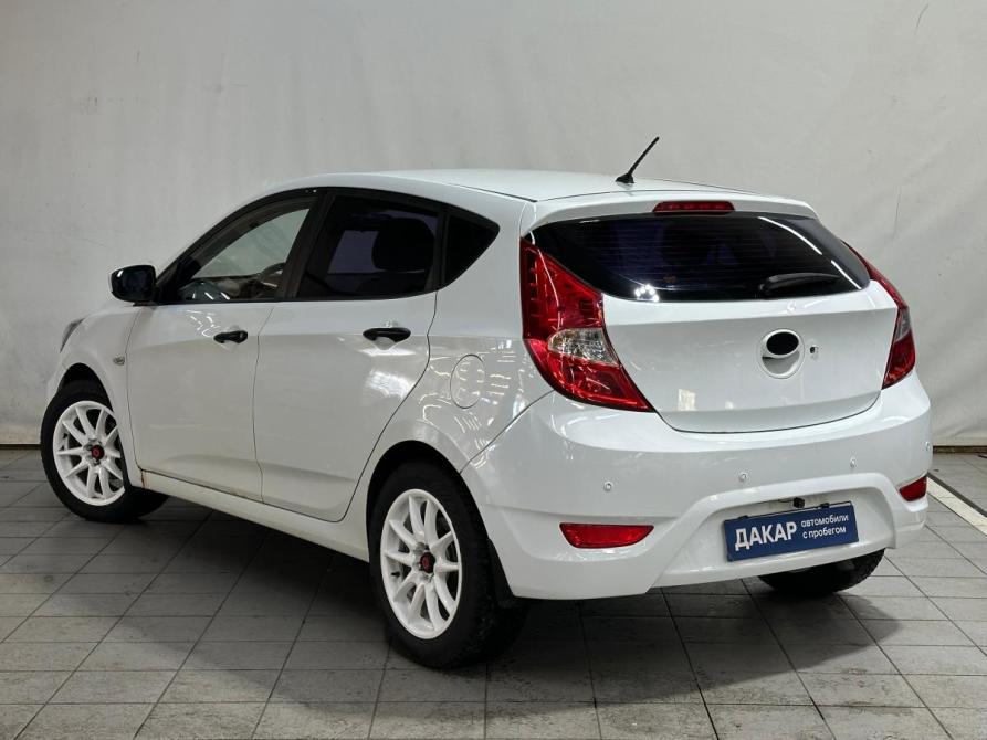Hyundai Solaris I Санкт-Петербург  - изображение 4