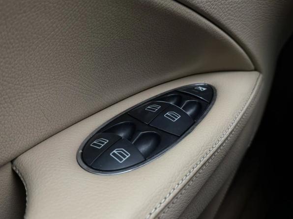 Mercedes-Benz E-Класс III (W211 S211) Рестайлинг с пробегом 2008 года, цена 970 000 рублей, 285466 км, седан, Автокод Объявления