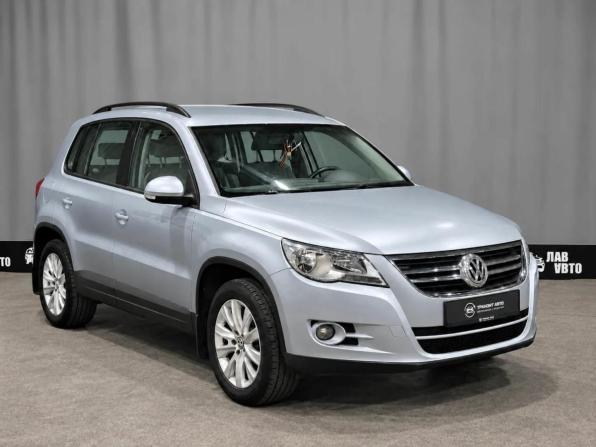 Volkswagen Tiguan I с пробегом 2010 года, цена 950 000 рублей, 135000 км, внедорожник, Автокод Объявления
