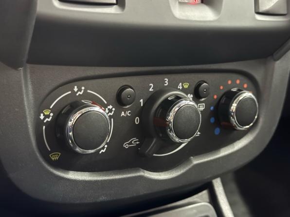 Renault Duster I Рестайлинг с пробегом 2018 года, цена 1 499 000 рублей, 83636 км, внедорожник, Автокод Объявления