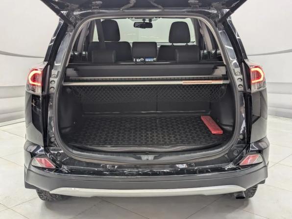 Toyota RAV4 IV (XA40) Рестайлинг с пробегом 2017 года, цена 2 300 000 рублей, 121768 км, внедорожник, Автокод Объявления
