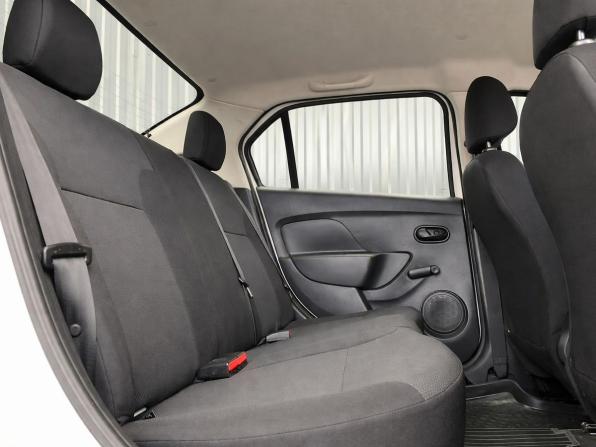Renault Logan II с пробегом 2017 года, цена 697 000 рублей, 117258 км, седан, Автокод Объявления