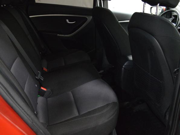Hyundai i30 II Рестайлинг с пробегом 2015 года, цена 999 000 рублей, 171778 км, хэтчбек, Автокод Объявления