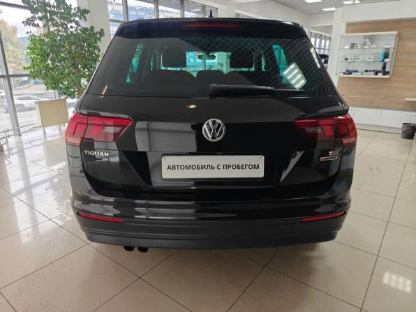 Volkswagen Tiguan II с пробегом 2018 года, цена 1 999 000 рублей, 153552 км, внедорожник, Автокод Объявления