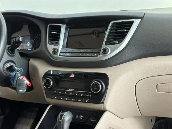 Hyundai Tucson III с пробегом 2016 года, цена 2 185 000 рублей, 90754 км, внедорожник, Автокод Объявления