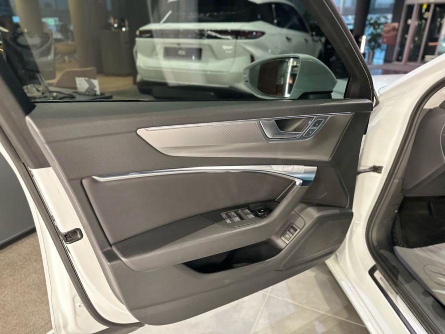 Audi A6 V (C8) Тюмень  - изображение 12