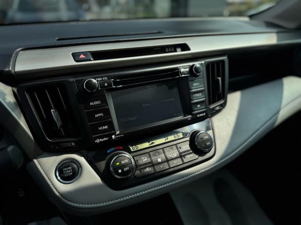 Toyota RAV4 IV (XA40) Рестайлинг с пробегом 2017 года, цена 2 850 000 рублей, 130093 км, внедорожник, Автокод Объявления