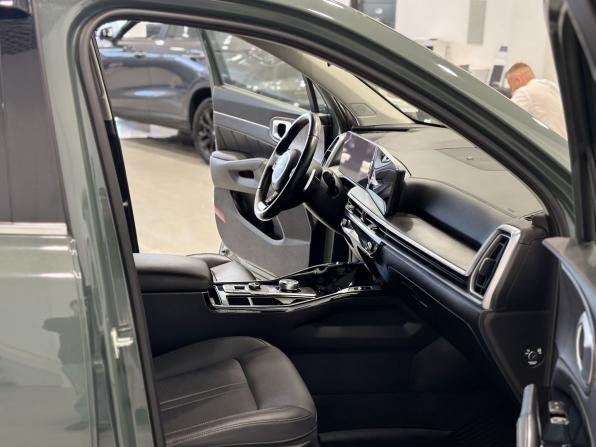 Kia Sorento IV Рестайлинг с пробегом 2024 года, цена 4 895 000 рублей, 33000 км, внедорожник, Автокод Объявления