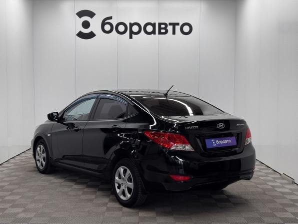 Hyundai Solaris I с пробегом 2014 года, цена 890 000 рублей, 175946 км, седан, Автокод Объявления