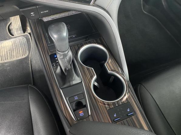 Toyota Camry VIII (XV70) с пробегом 2020 года, цена 2 945 000 рублей, 58452 км, седан, Автокод Объявления