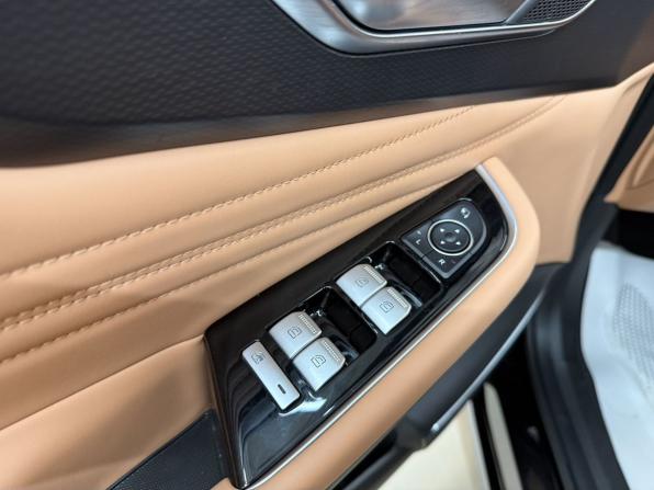 BAIC X75 с пробегом 2024 года, цена 2 200 000 рублей, 14436 км, внедорожник, Автокод Объявления