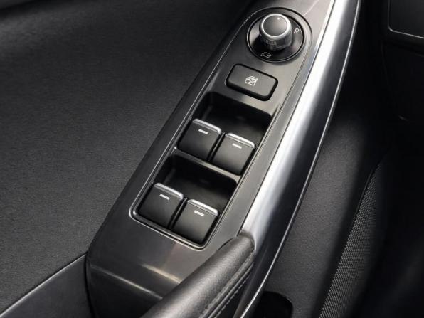 Mazda 6 III (GJ) Рестайлинг с пробегом 2015 года, цена 1 817 000 рублей, 144425 км, седан, Автокод Объявления