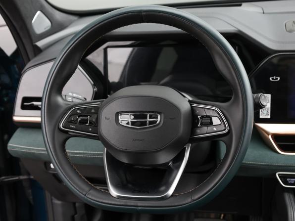 Geely Monjaro I с пробегом 2023 года, цена 2 950 000 рублей, 67624 км, внедорожник, Автокод Объявления