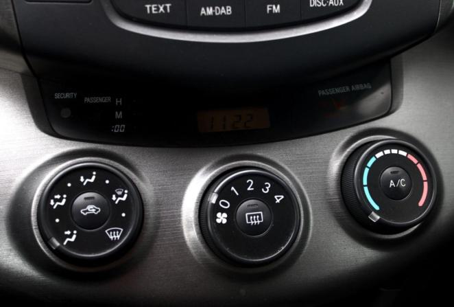 Toyota RAV4 III (XA30) Рестайлинг с пробегом 2012 года, цена 1 528 000 рублей, 210279 км, внедорожник, Автокод Объявления