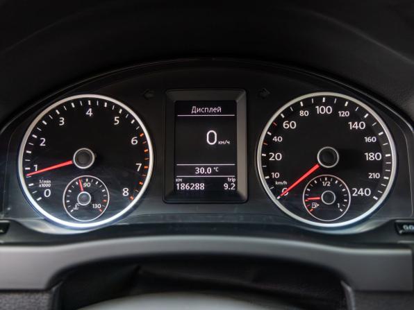 Volkswagen Tiguan I с пробегом 2011 года, цена 968 000 рублей, 186288 км, внедорожник, Автокод Объявления