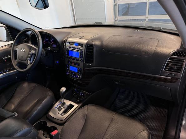 Hyundai Santa Fe II Рестайлинг с пробегом 2012 года, цена 1 240 000 рублей, 220292 км, внедорожник, Автокод Объявления