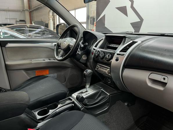 Mitsubishi Pajero Sport II с пробегом 2011 года, цена 1 529 900 рублей, 230000 км, внедорожник, Автокод Объявления