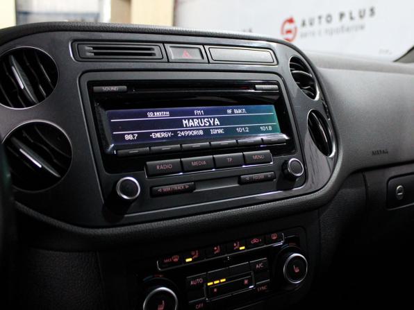 Volkswagen Tiguan I Рестайлинг с пробегом 2012 года, цена 1 049 000 рублей, 240500 км, внедорожник, Автокод Объявления