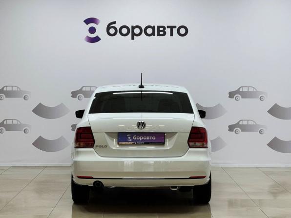 Volkswagen Polo V Рестайлинг с пробегом 2017 года, цена 1 215 000 рублей, 84290 км, седан, Автокод Объявления