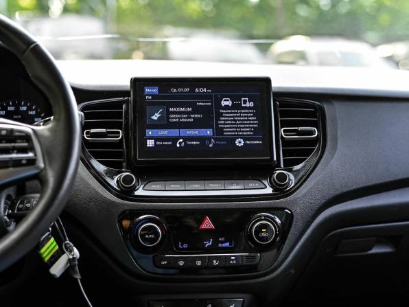 Hyundai Solaris II Рестайлинг с пробегом 2021 года, цена 1 500 000 рублей, 104570 км, седан, Автокод Объявления