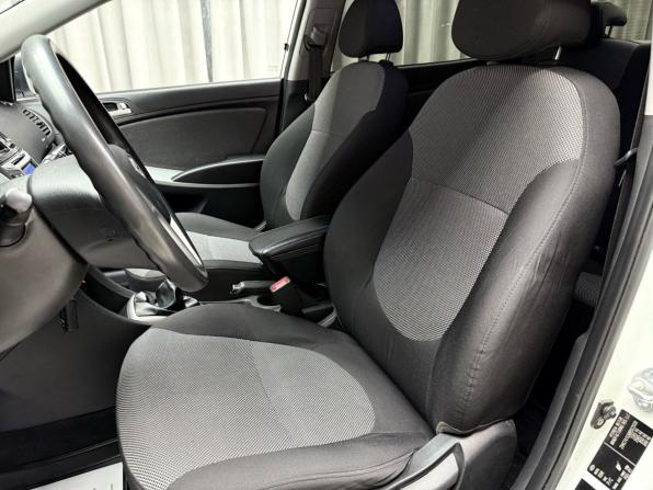 Hyundai Solaris I с пробегом 2011 года, цена 649 000 рублей, 173261 км, седан, Автокод Объявления