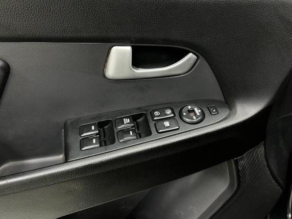 Kia Sportage III с пробегом 2012 года, цена 1 210 000 рублей, 284703 км, внедорожник, Автокод Объявления