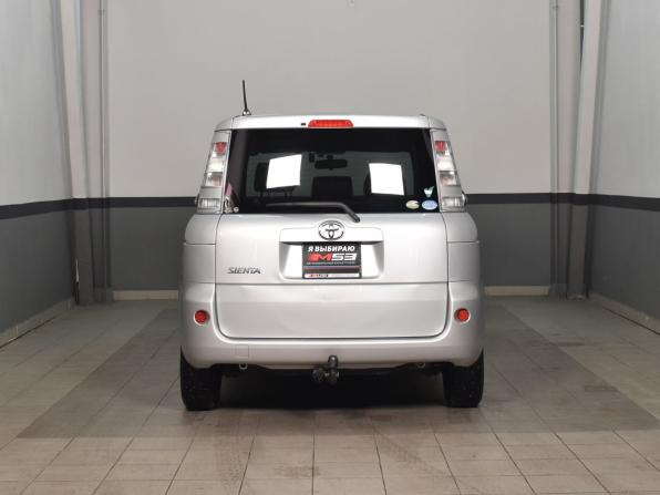 Toyota Sienta I Рестайлинг 2 с пробегом 2012 года, цена 869 995 рублей, 166301 км, компактвэн, Автокод Объявления