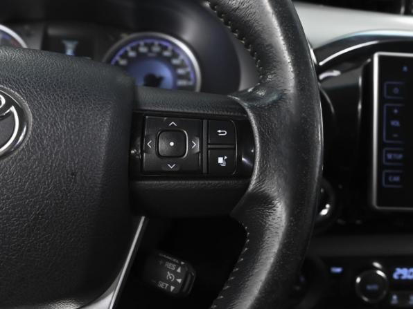 Toyota Hilux VIII с пробегом 2016 года, цена 2 889 000 рублей, 360503 км, offers.body_type.unknown, Автокод Объявления