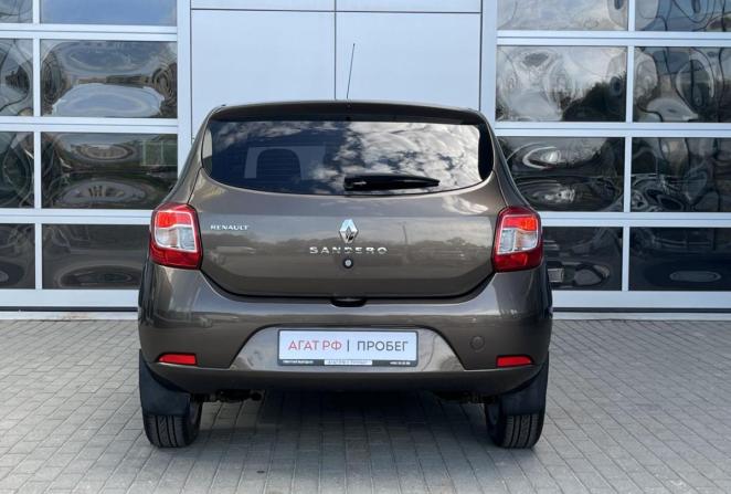 Renault Sandero II с пробегом 2018 года, цена 1 240 000 рублей, 47301 км, хэтчбек, Автокод Объявления