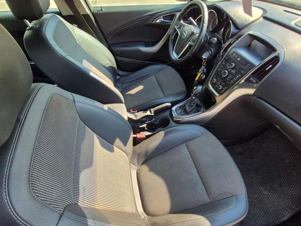 Opel Astra J Рестайлинг с пробегом 2012 года, цена 765 000 рублей, 172000 км, универсал, Автокод Объявления