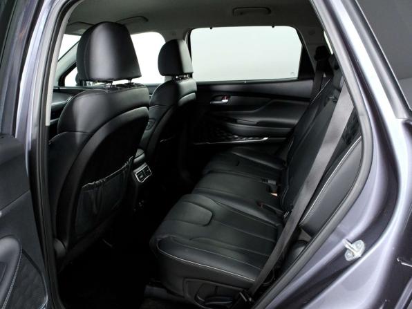 Hyundai Santa Fe IV Рестайлинг с пробегом 2022 года, цена 3 998 000 рублей, 91948 км, внедорожник, Автокод Объявления