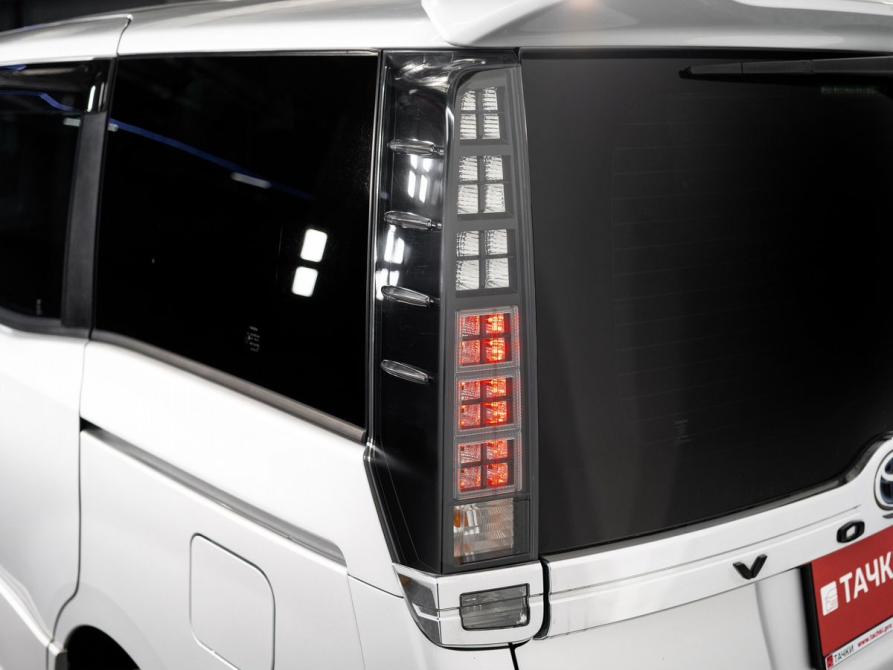 Toyota Voxy III (R80) Иркутск  - изображение 23