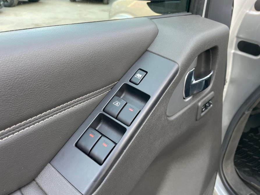 Nissan Pathfinder III Рестайлинг Санкт-Петербург  - изображение 8