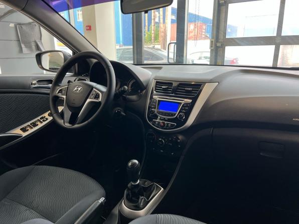 Hyundai Solaris I с пробегом 2011 года, цена 799 000 рублей, 106492 км, седан, Автокод Объявления